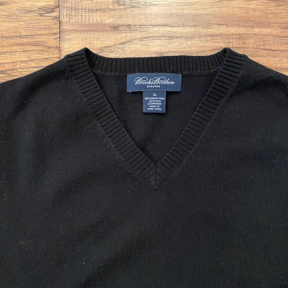 Brooks Brothers V-Neck Sweater Mens XL Black Merino Wool Stretch Long Sleeve